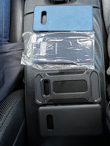 Samsung Galaxy s10e (4 foto / 5)