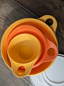 Tupperware karbid ja topsid (8 foto / 10)