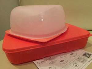 Tupperware сырница и коробка (1 фото из 3)