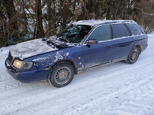 Audi A6 c4 2.5 diisel 103 kw (6 foto / 9)