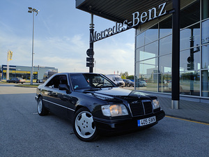 Mercedes-Benz 320 CE (1 foto / 15)