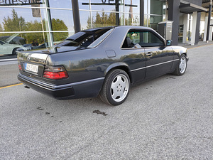 Mercedes-Benz 320 CE (8 foto / 15)