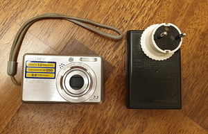 Kaamera Sony Cyber-shot DSC-S730 (1 foto / 4)