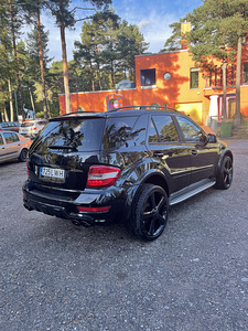 Mercedes Benz (2 фото из 7)