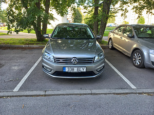 Volkswagen Passat R-line 118kw (4 foto / 10)