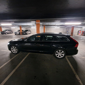 Volvo v90 D4 (12 foto / 13)