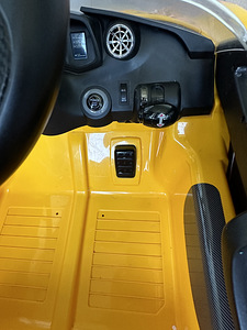 Laste elektriauto McLaren P1 (5 foto / 10)