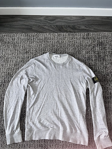 Stone island (1 фото из 2)