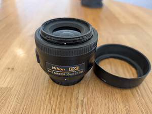 Nikon 35 mm 1:1.8 G AF-S DX
