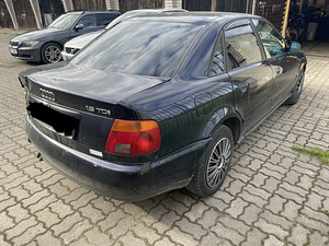 Tagumine parem esituli AUDI A4 B5 (5 foto / 7)
