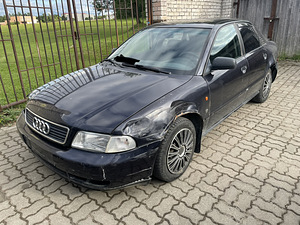 Tagumine parem esituli AUDI A4 B5 (7 foto / 7)