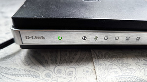 Продается Wi-Fi роутер D-Link DIR-615 (6 фото из 6)