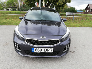 Kia Cee’d GT-line 1.6TDI (4 foto / 6)