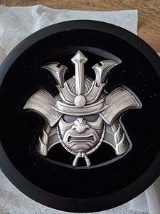10 Dollars - Charles III, Samurai mask (2 foto / 4)