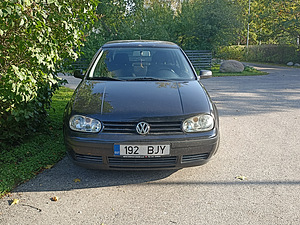 Volkswagen Golf (2 foto / 7)