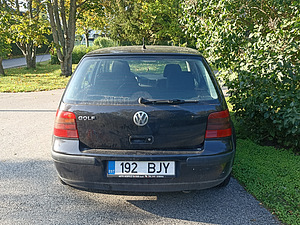 Volkswagen Golf (3 foto / 7)