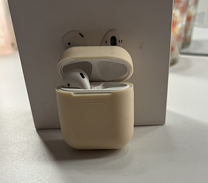 Apple airpods 1 (1 фото из 5)