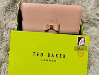 Новая миниатюрная сумка Ted Baker