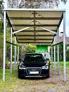 Päikesepaneelidest autovarjualune (5 foto / 6)