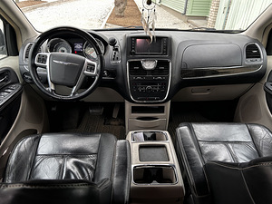 Chrysler Voyager (3 фото из 6)