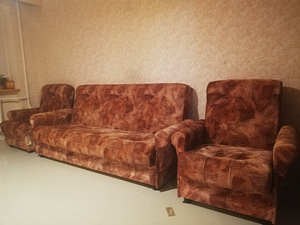 Diivan ja kaks tugitooli (1 foto / 3)