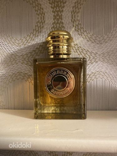 Burberry Goddess 50 мл