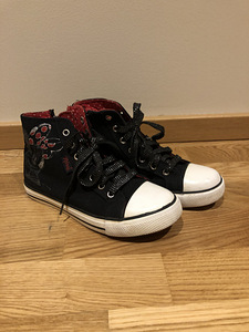 Minnie Mouse ketsid, suurus 35 (2 foto / 2)