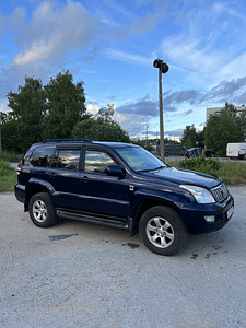 Toyota Land Cruiser 120 (3 foto / 10)