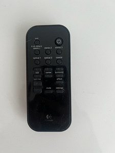 Звуковая система Logitech (7 фото из 8)