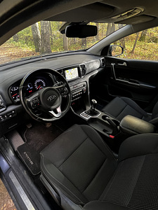 Kia Sportage (kehtib tehasegarantii) (7 foto / 12)