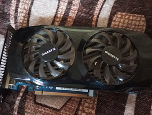 Gigabyte windforce GTX 460 1gb videokaart (2 foto / 2)