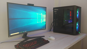 Ryzen 7 3700X / GTX 1080 Ti / 32GB RAM / 240Hz (1 foto / 5)