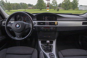 BMW 320d 130kW 2009 M-pak (11 foto / 11)