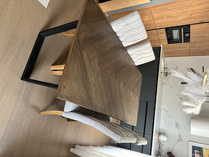 Söögilaud 180×90×76 naturaalsest tumedast tammest (4 foto / 6)