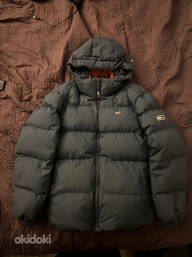 Tommy Hilfiger пуховик