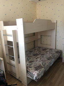 Двухъярусная кровать (2 фото из 5)