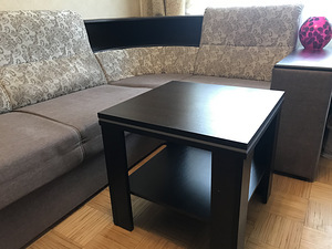 Nurgadiivan-voodi ja diivanilaud (5 foto / 5)