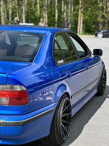 BMW 525tds (3 foto / 5)