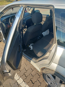 Ford focus 1 2003 .1.8 74kw (12 foto / 12)