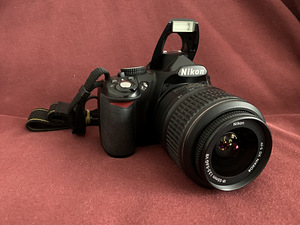 Nikon D3100 koos 18-55 VR objektiiviga (1 foto / 1)