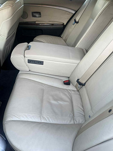 BMW 740i (5 foto / 15)