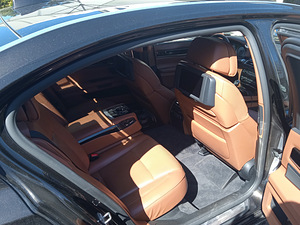 BMW F02 750 Li X drive (3 foto / 10)