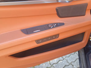 BMW F02 750 Li X drive (7 foto / 10)