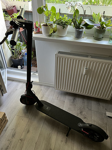 Xiaomi Mi Scooter M365 Pro (1st gen) (2 foto / 10)