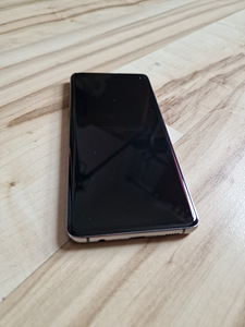 Samsung Galaxy S10 (8gb/128gb) (2 foto / 4)