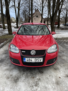 Volkswagen Golf 2.0 110kW (4 foto / 4)