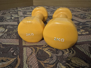 Käsiraskused 2kg (1 foto / 2)
