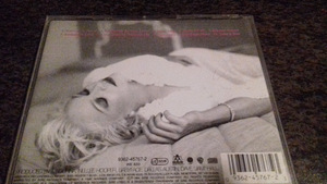 Madonna Bedtime stories (2 foto / 2)