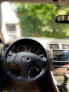 LEXUS IS220 2006 (5 foto / 6)