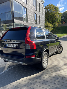 Volvo XC90 Executive 2.4 D5 136KW (2 foto / 14)